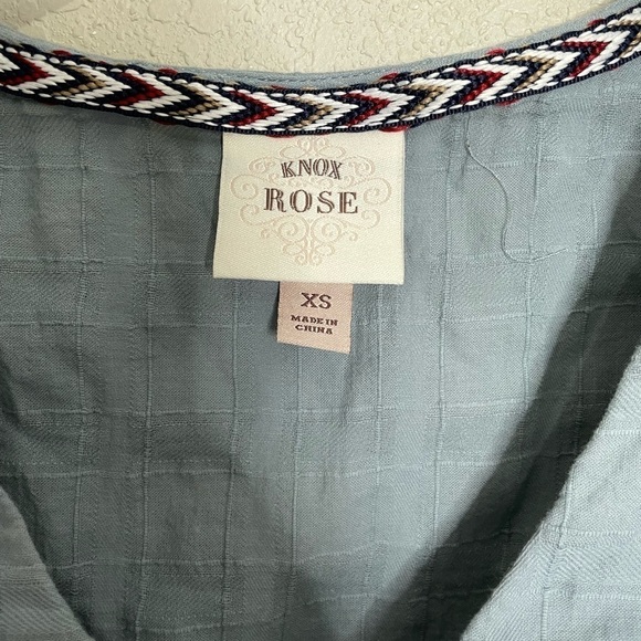 Knox Rose Blue Gray Eyelet Boho Sleeveless Blouse XS - Picture 4 of 6